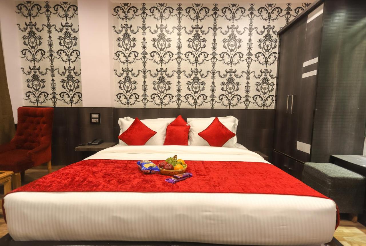 Hotel Holiday Hill, Near Mall Road, Mcleodganj# Parking#Restaurant Dharamshala Exterior photo